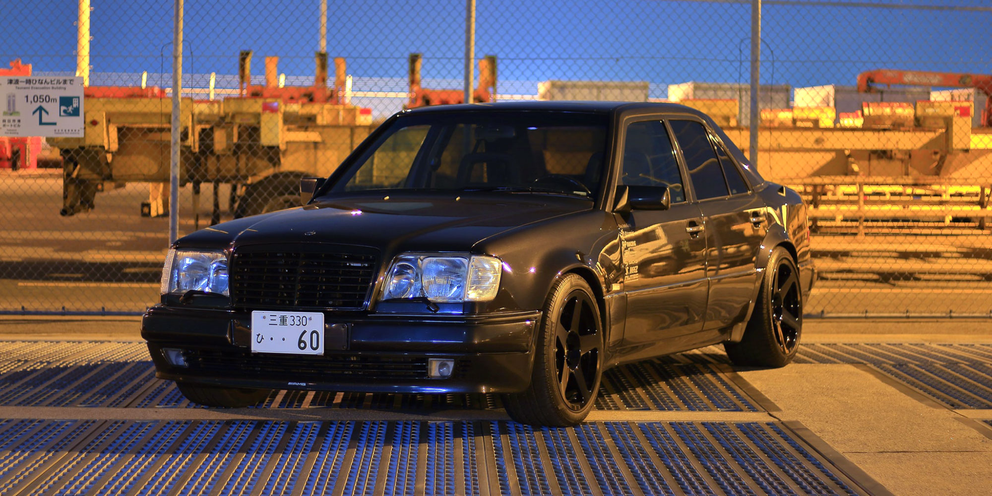 Motoya Nakamura's own W124 E500 (E60)